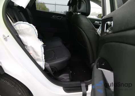 2025 Kia Sportage Ex z USA, uszkodzony, nr VIN 5XYK33DF1SG293453